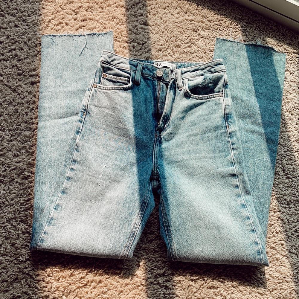 Like new Zara flare jeans